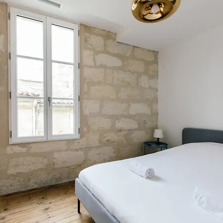 Apartment Spacieux Et Lumineux Avec Climatisation Halle 1er Castillon-la-Bataille